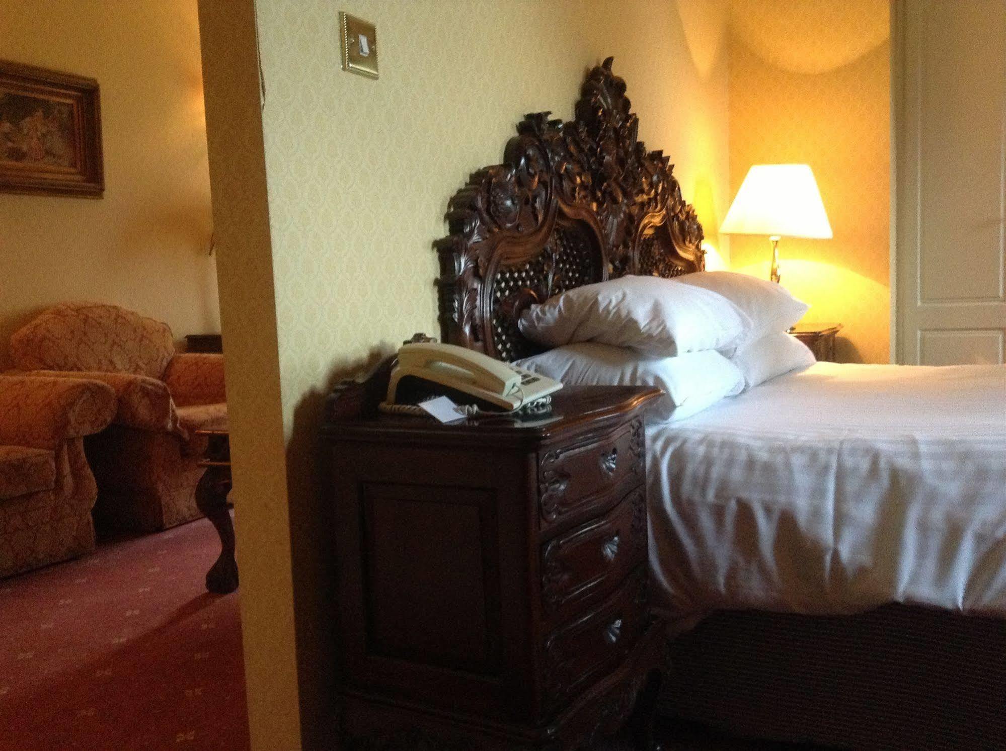 Brook Hall Hotel Childer Thornton Esterno foto